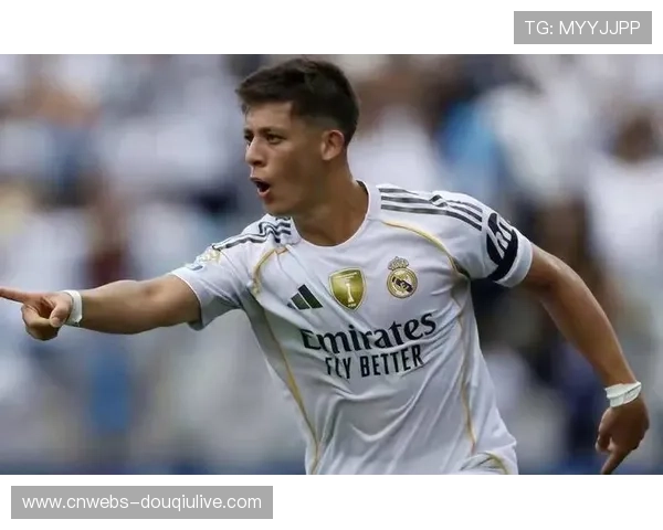 皇马八连胜登顶：阿韦洛亚的轮换艺术与阵容深度考验